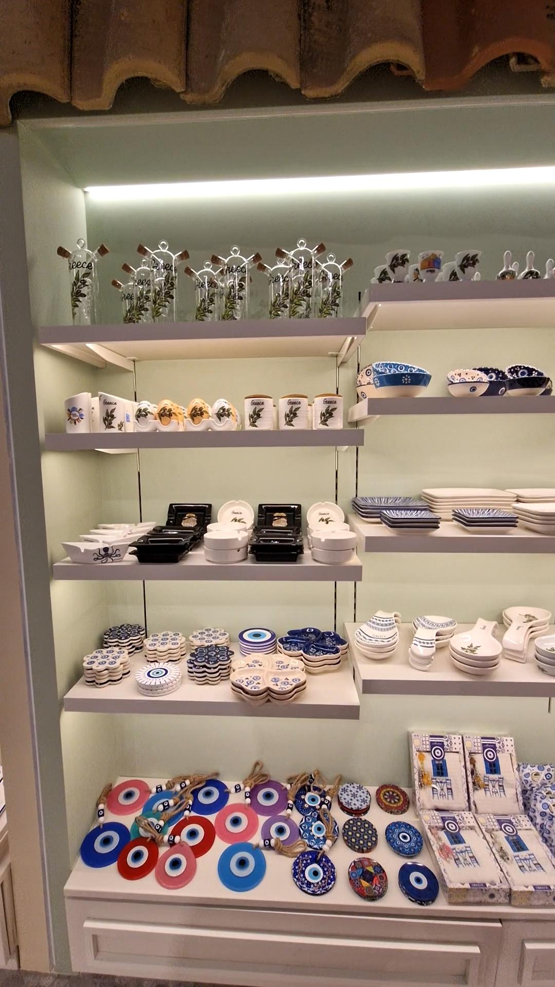 Ceramic and glass souvenirs